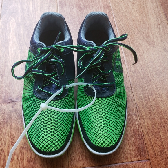 junior golf shoes size 1